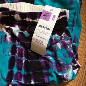 Agnes and Dora Adult S/M Leggings