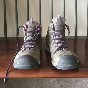 Keen Dry Hiking Boots