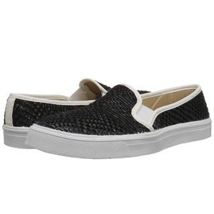 Dolce Vita Saraya Sneakers - BRAND NEW IN BOX