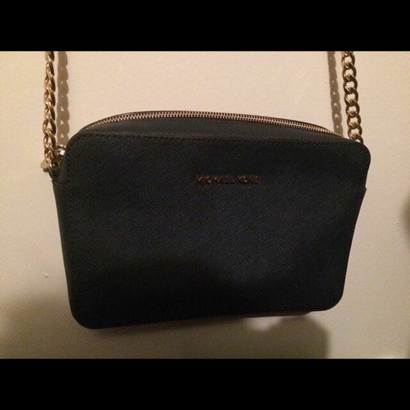 Michael Kors Crossbody - Picture 1 of 2