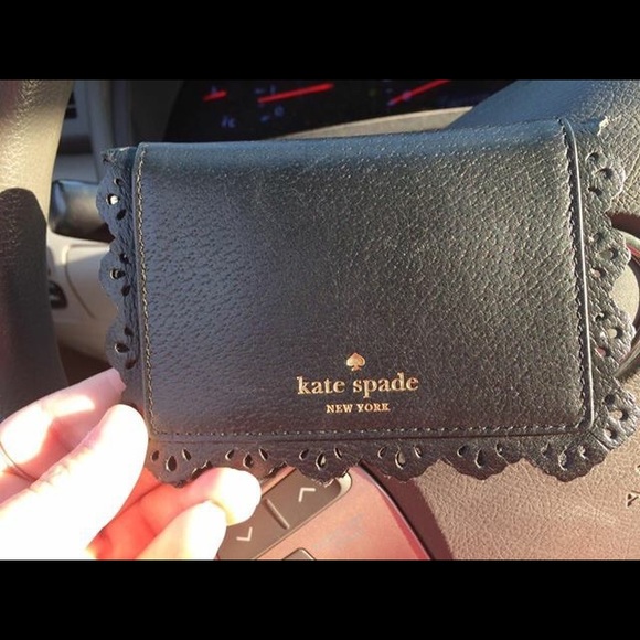 Kate Spade wallet - Picture 1 of 4
