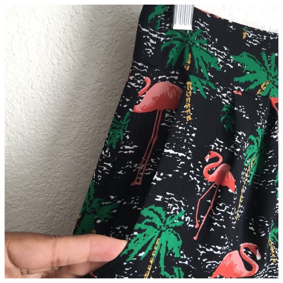 Topshop Black Flamingo Palm Tree Printed Shorts - Picture 3 of 5