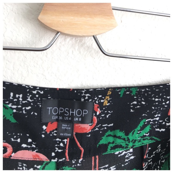 Topshop Black Flamingo Palm Tree Printed Shorts - Picture 4 of 5