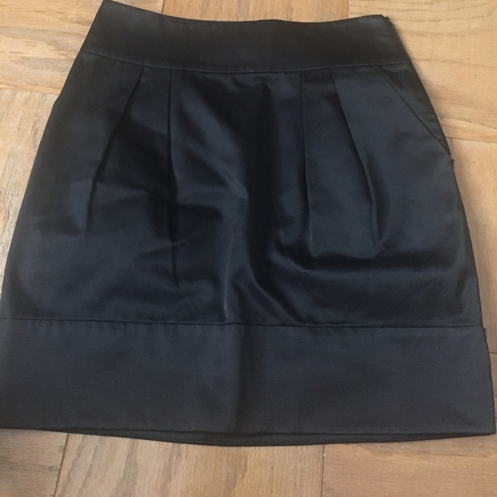club Monaco skirt size 2