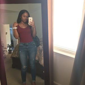 Meet your Posher, Maya