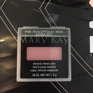 Mary Kay mineral cheek color