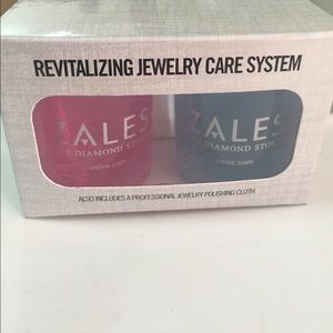Jewelry cleaner