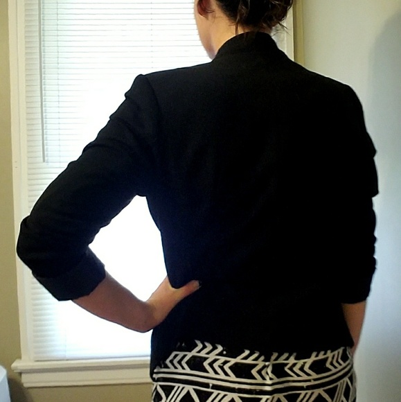 Black blazer - Picture 3 of 4