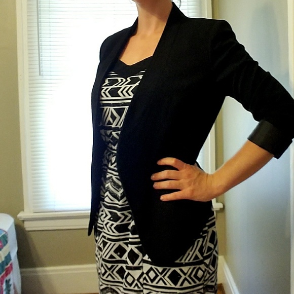 Black blazer - Picture 4 of 4