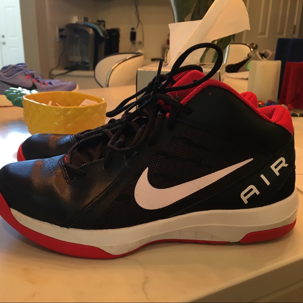 Men's Black Nike Air Overplay IX