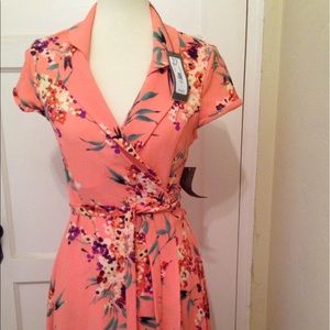 Eve Mendes Peach knee length floral wrap dress
