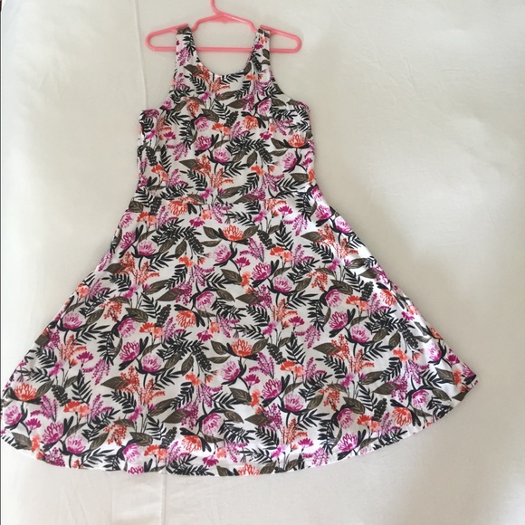 Old Navy Other - Girls floral Cotten swing sundress