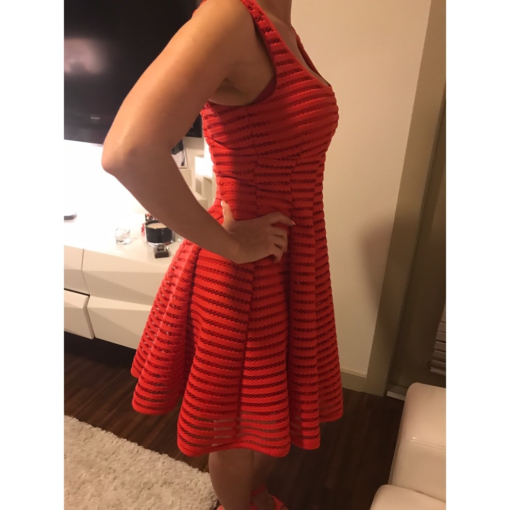 GORGEOUS TOPSHOP DRESS - Picture 5 of 6