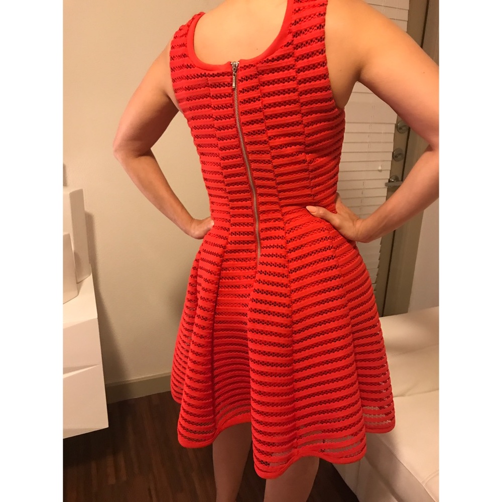 GORGEOUS TOPSHOP DRESS - Picture 6 of 6