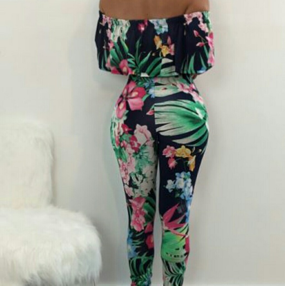 One piece - Picture 3 of 6