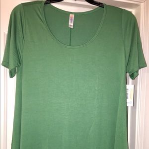 MEDIUM LuLaRoe Perfect T