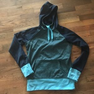Nike Therma-Fit sweater size small