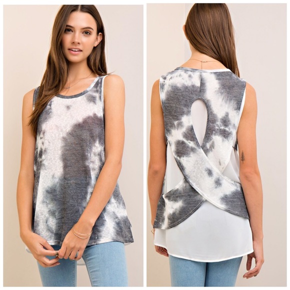 ❤️SUMMER CLEARANCE Charcoal/white chiffon top! - Picture 2 of 2