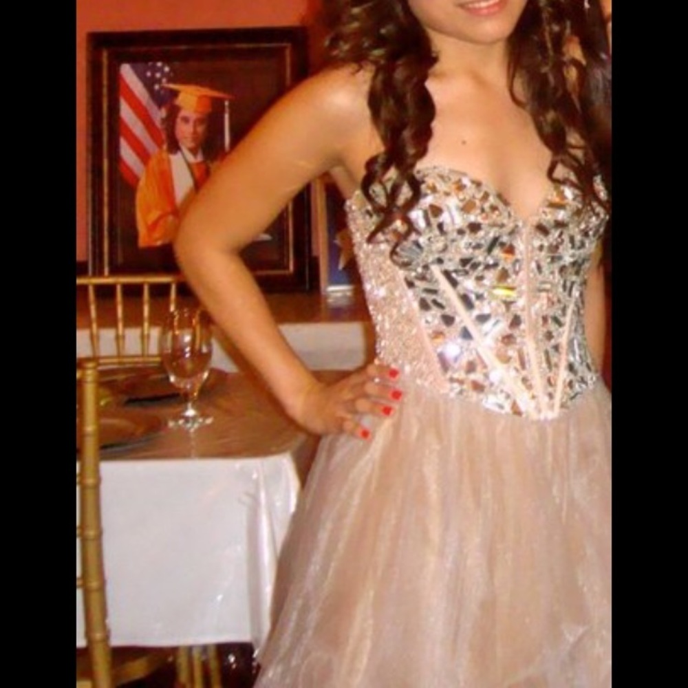 sherrihill nude beaded dress
