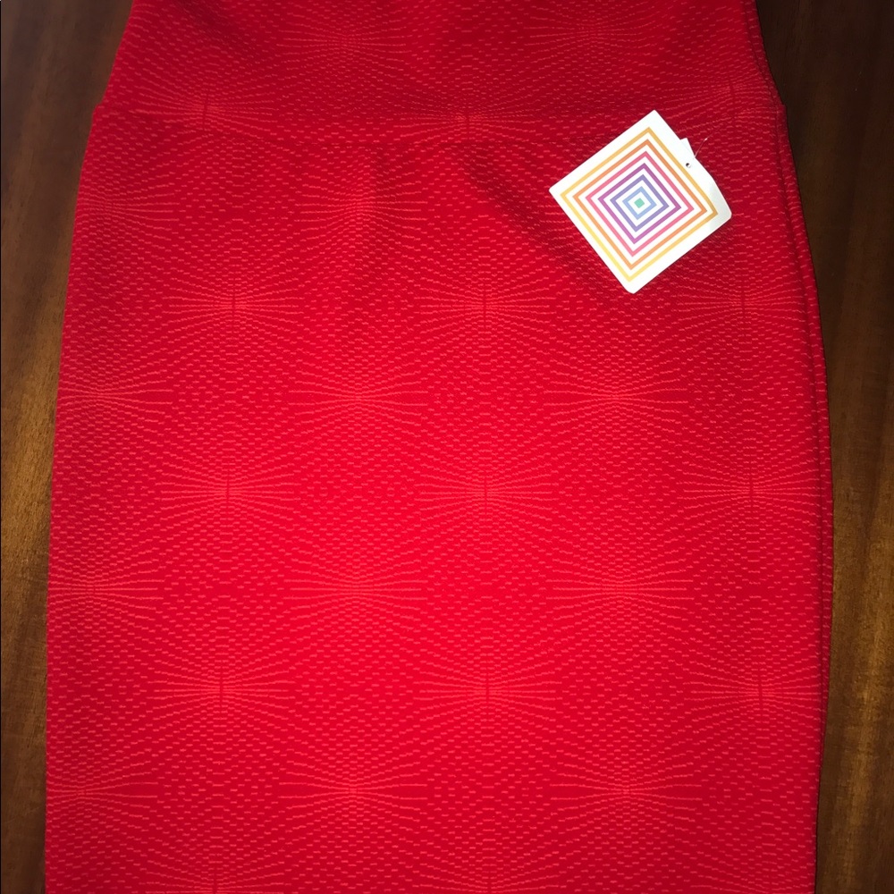 Lularoe Cassie Small (True Red) BNWT
