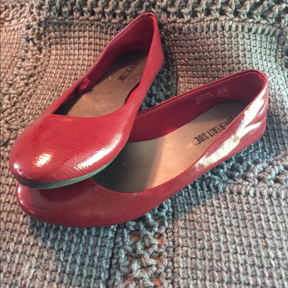 Never Worn Red Faux Leather Ballet Flats - Picture 1 of 1