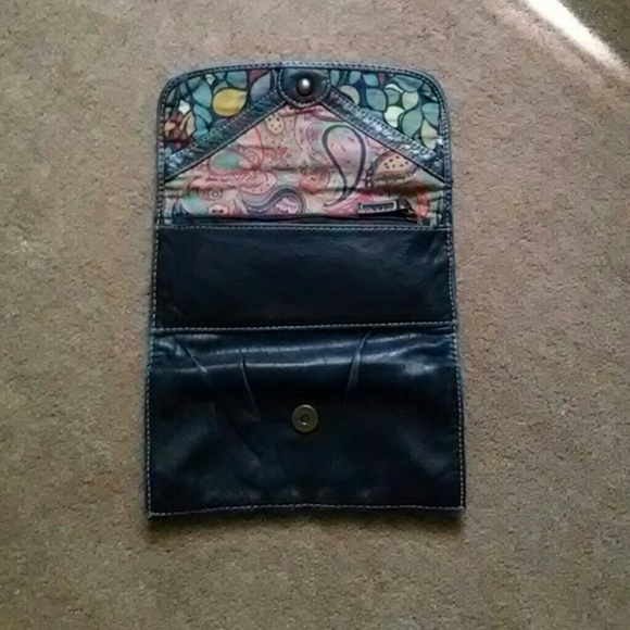 Three fold womens wallet - Picture 3 of 4
