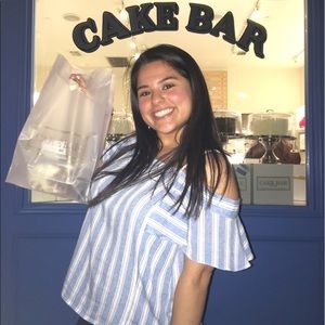 Meet your Posher, Claudia