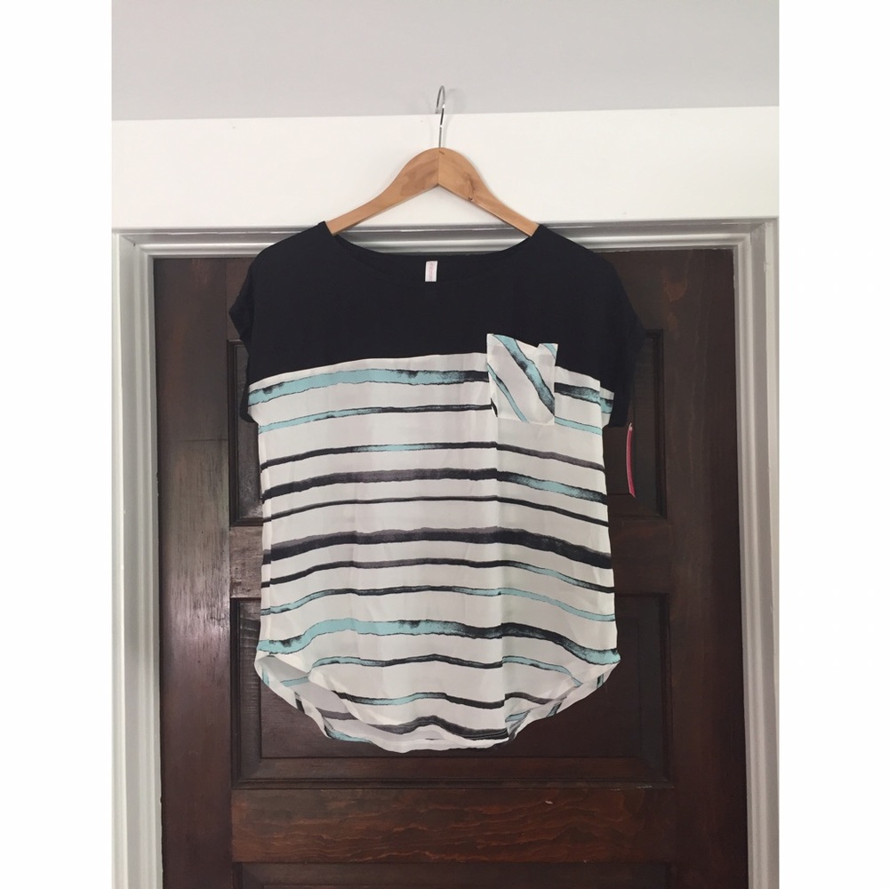 Xhileration Black & Teal Blouse