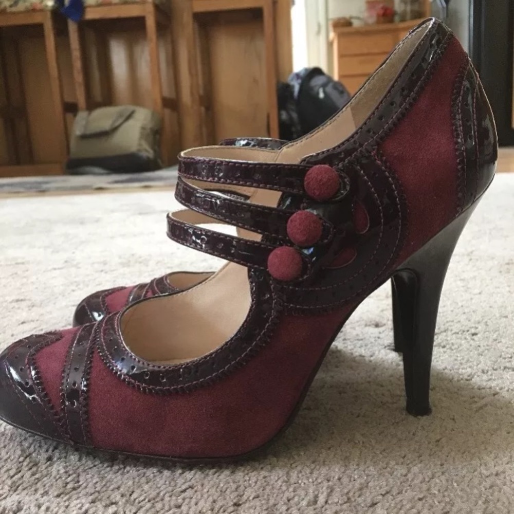 Nice pumps, in excellent shape