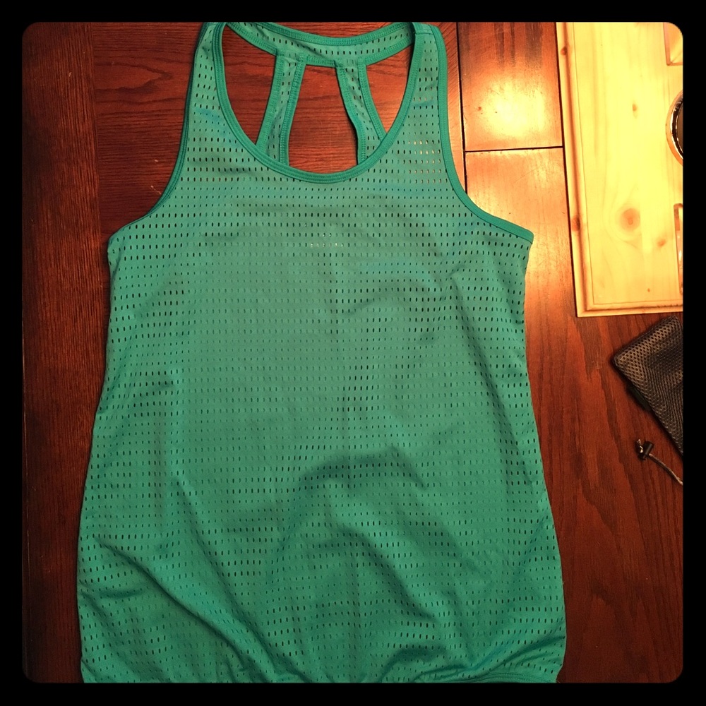 Green Teal TekGear Workout top. Size Medium