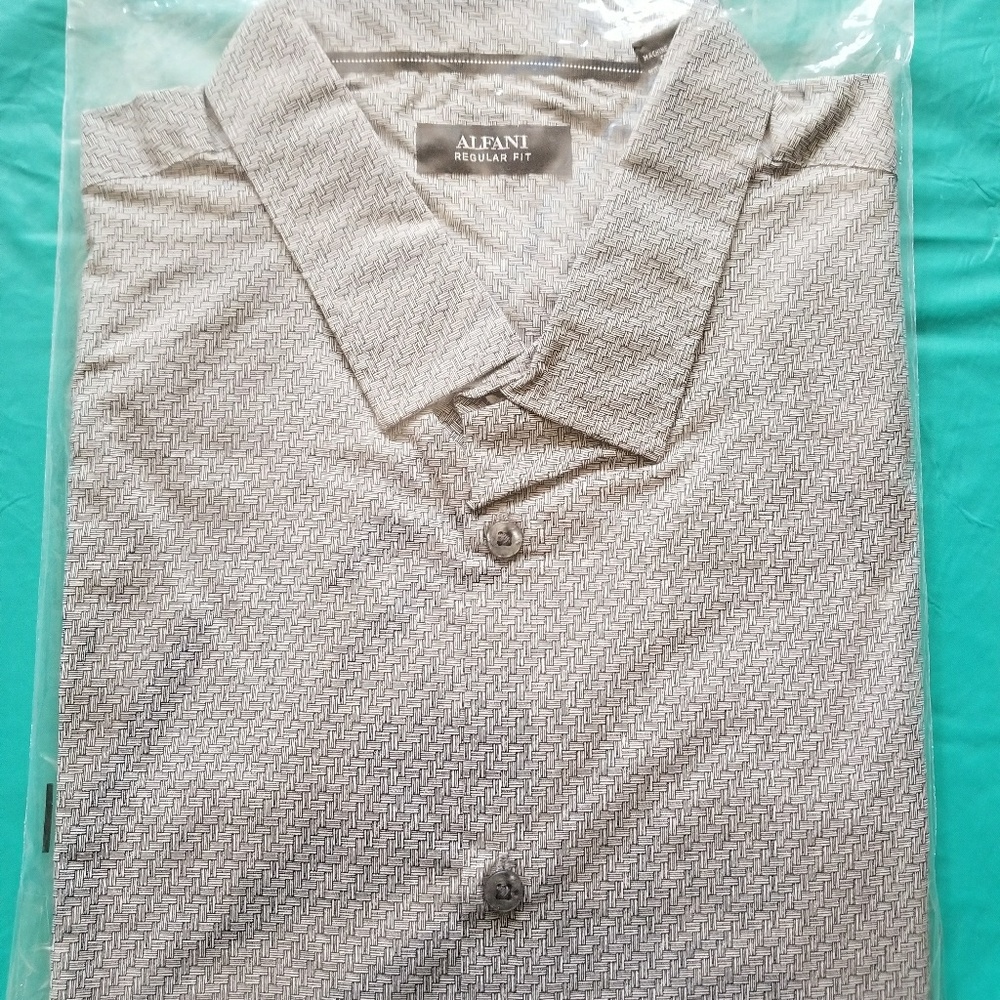 XL Alfani Dress Shirt, Grey Layered textured look.
