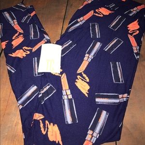 FLASH SALE! UNICORN! LuLaRoe Lipstick Leggings TC!