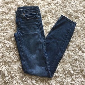 American Eagle Skinny's Size 2!