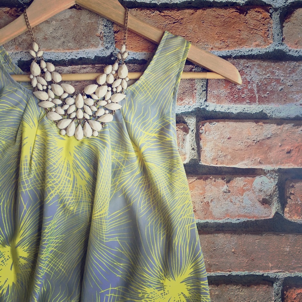 blazers-don't-have-to-be-boring top, sz S, M, 2, 4