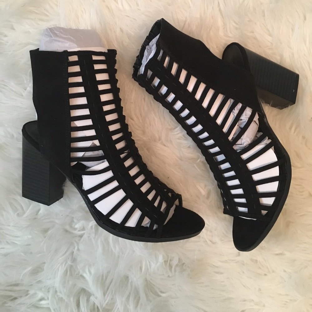 NWT Black caged block heel