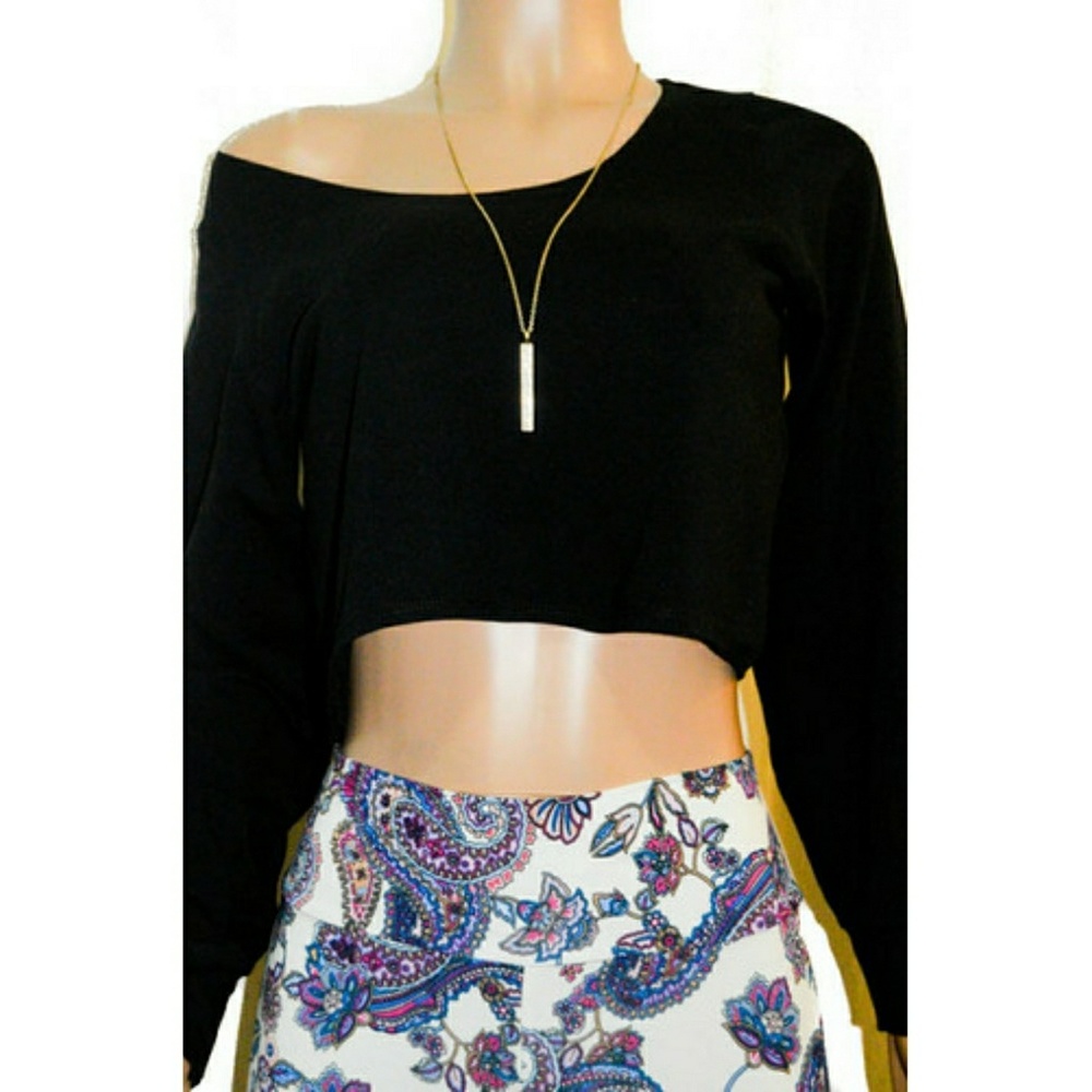Black loose fit Long Sleeve Crop Top