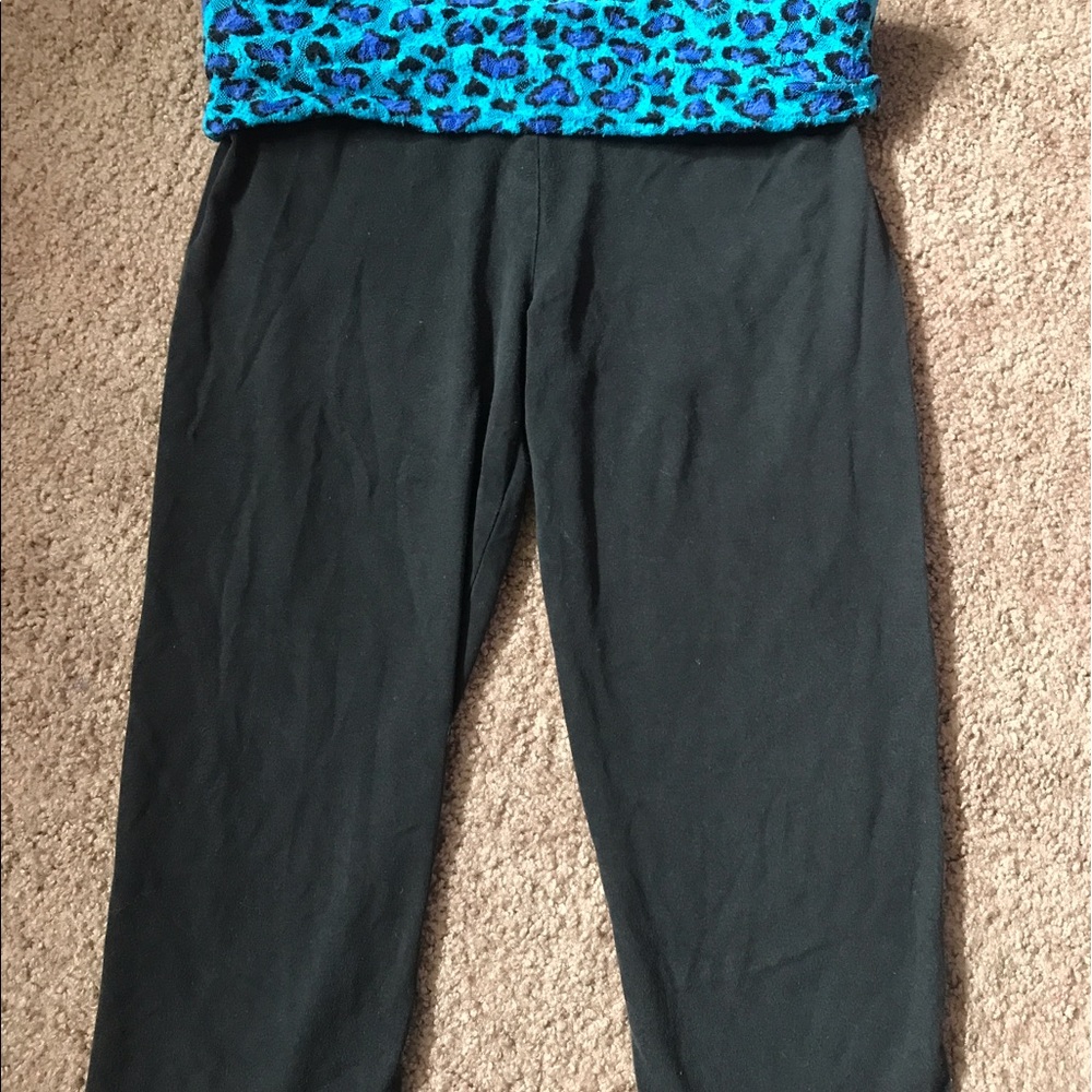 Victoria's Secret PINK cropped yoga pants