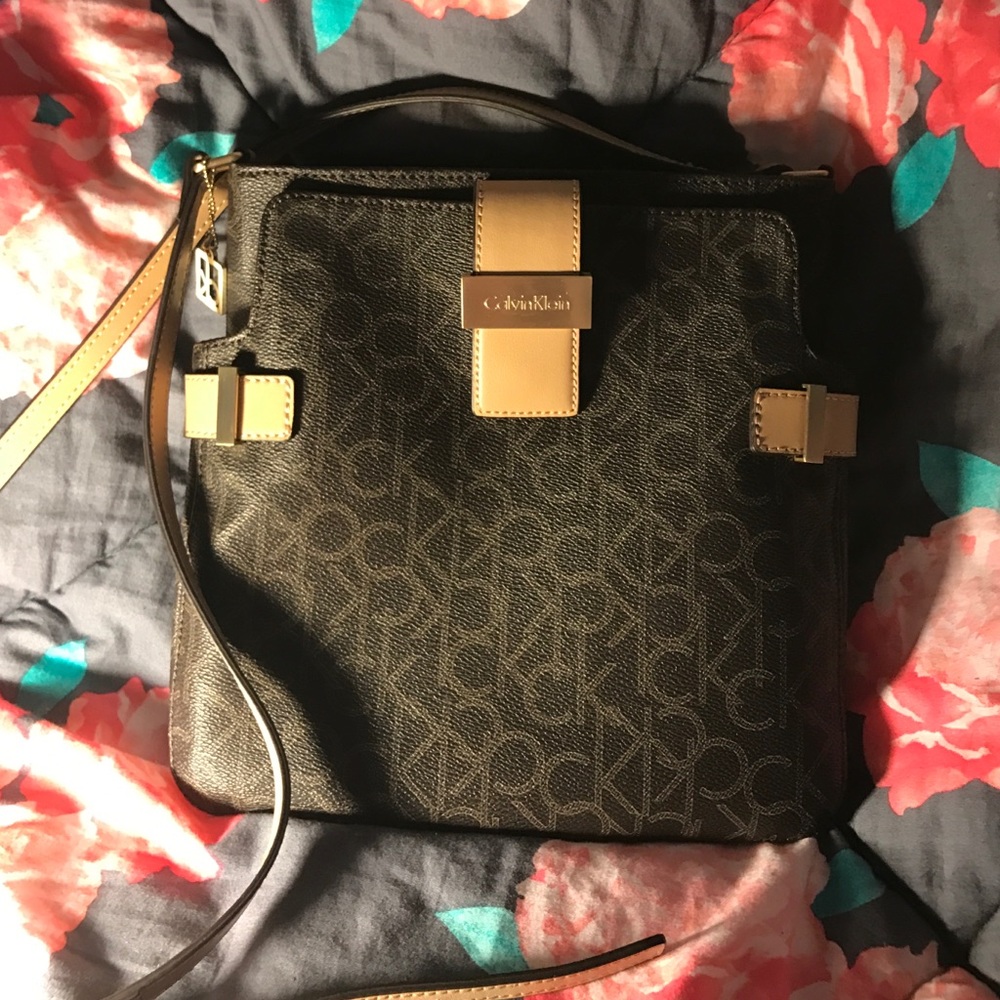 Calvin Klein cross body