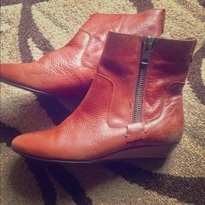 Steve Madden leather boots