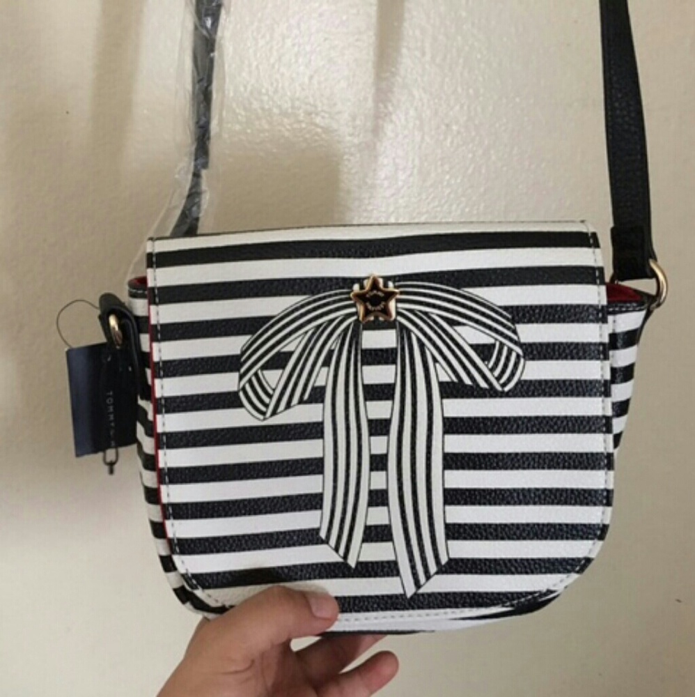 crossbody bag or shoulder bag