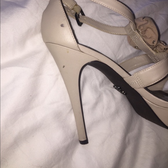 Simply Vera by Vera Wang heels - Picture 6 of 6