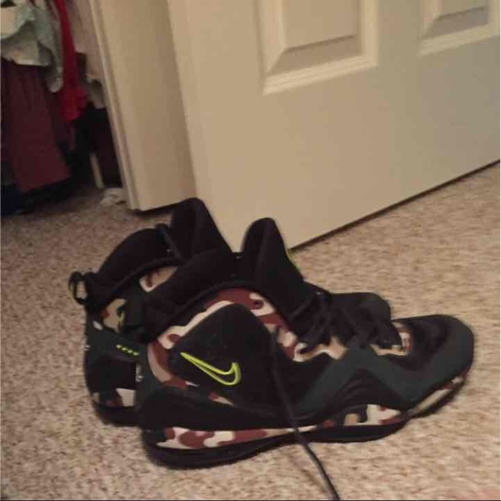 Nike camo foamposite