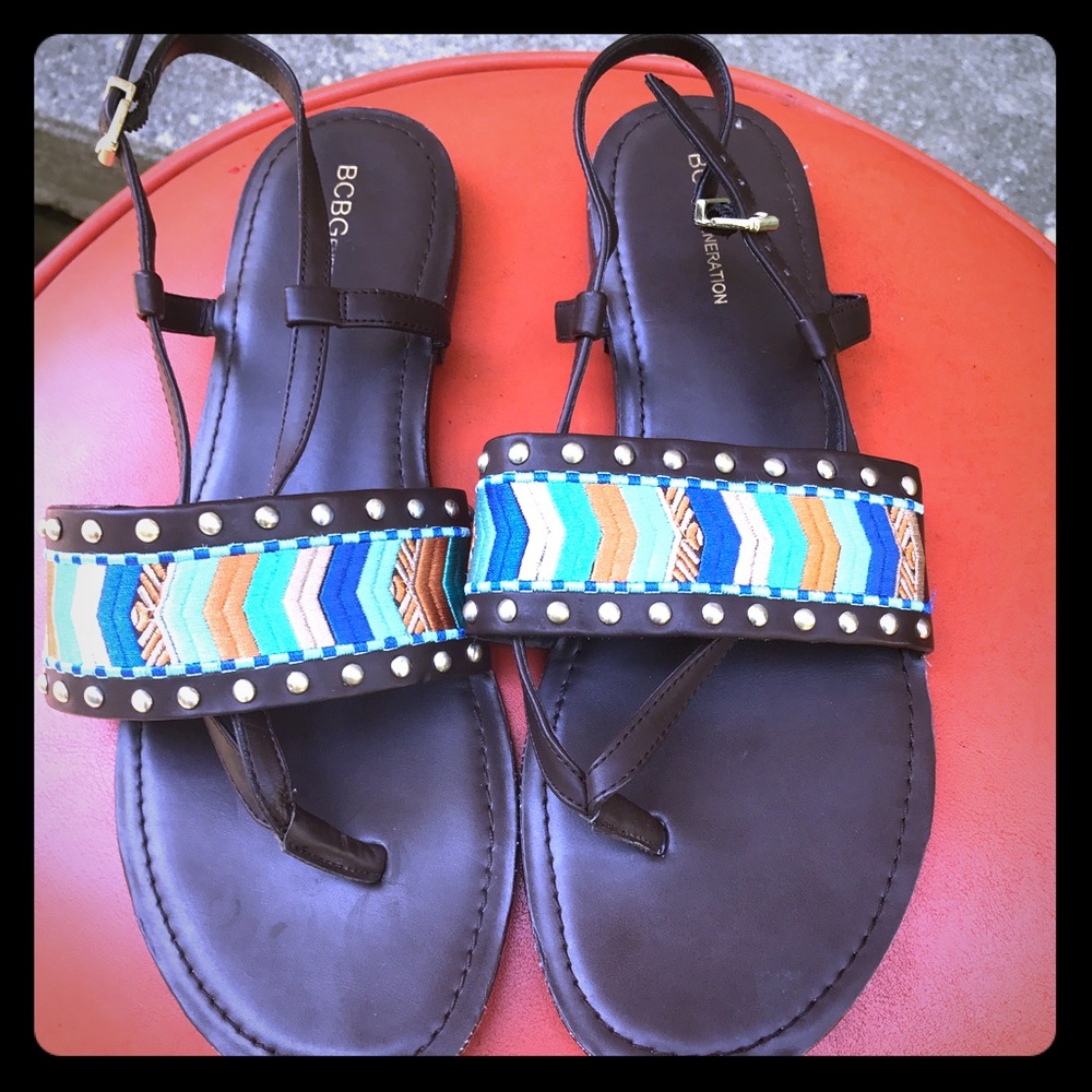 BCBG Brown Leather Sandals Southwestern Boho Chic