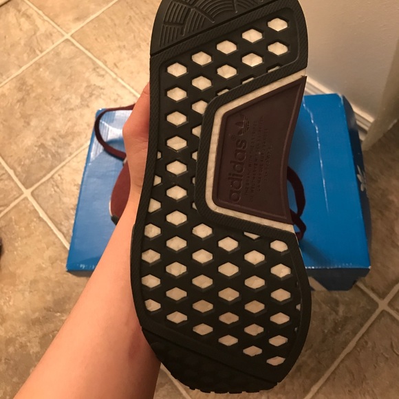 NMD_R1W - Picture 2 of 3