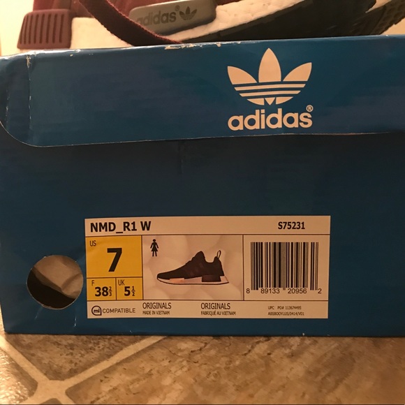 NMD_R1W - Picture 3 of 3