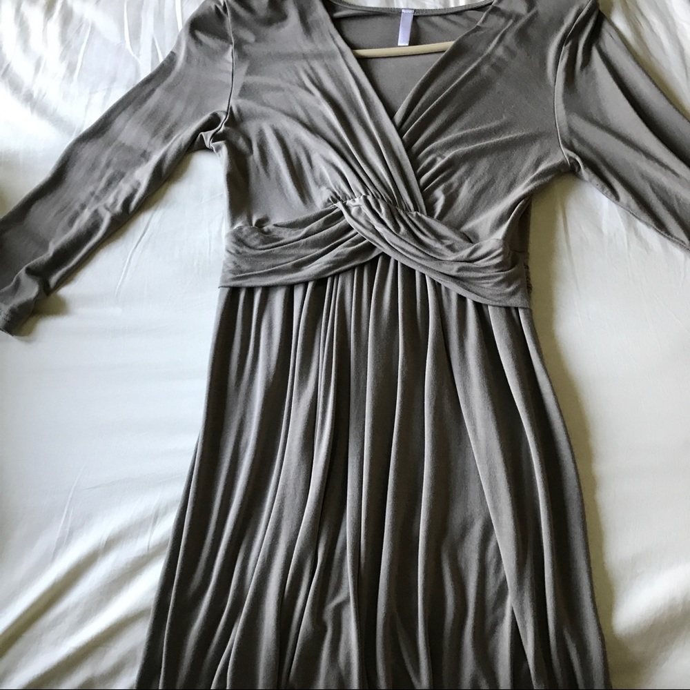 Brown maternity dress.
