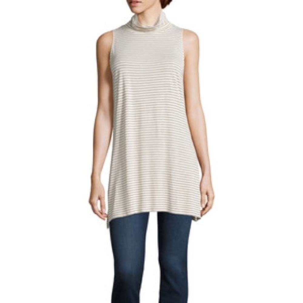 Sleeveless Turtleneck Tunic