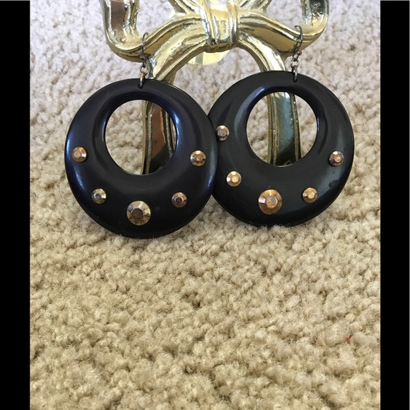 Jewelry - BOHO CHIC black brassy bronze dangle earrings