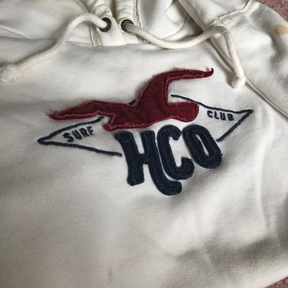 Hollister Sweatshirt! - Picture 3 of 5
