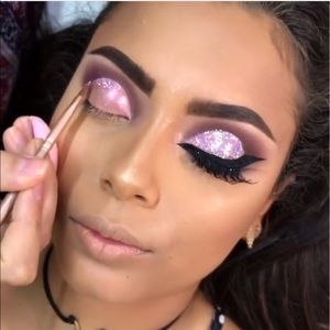 Meet your Posher, Saadia